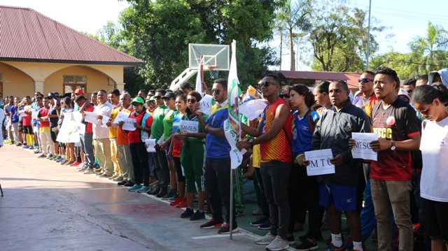 Prezidente no Komisarius KFP hamutuk ho Ministru MJ no Sekretariu Estadu SEJD ofisialmente abertura ba modalidade desportiva iha SEJD